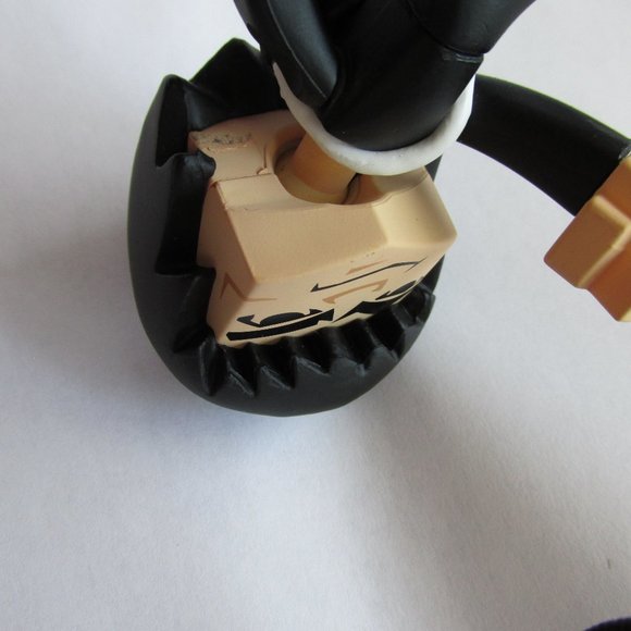 Rare Bruce Lee Vinyl Figure Round 5 Temple of Kung Fu From 2012 No Box - Picture 6 of 7